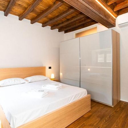 Stylish Quardilatero Romano Central Flat Turyn Zewnętrze zdjęcie