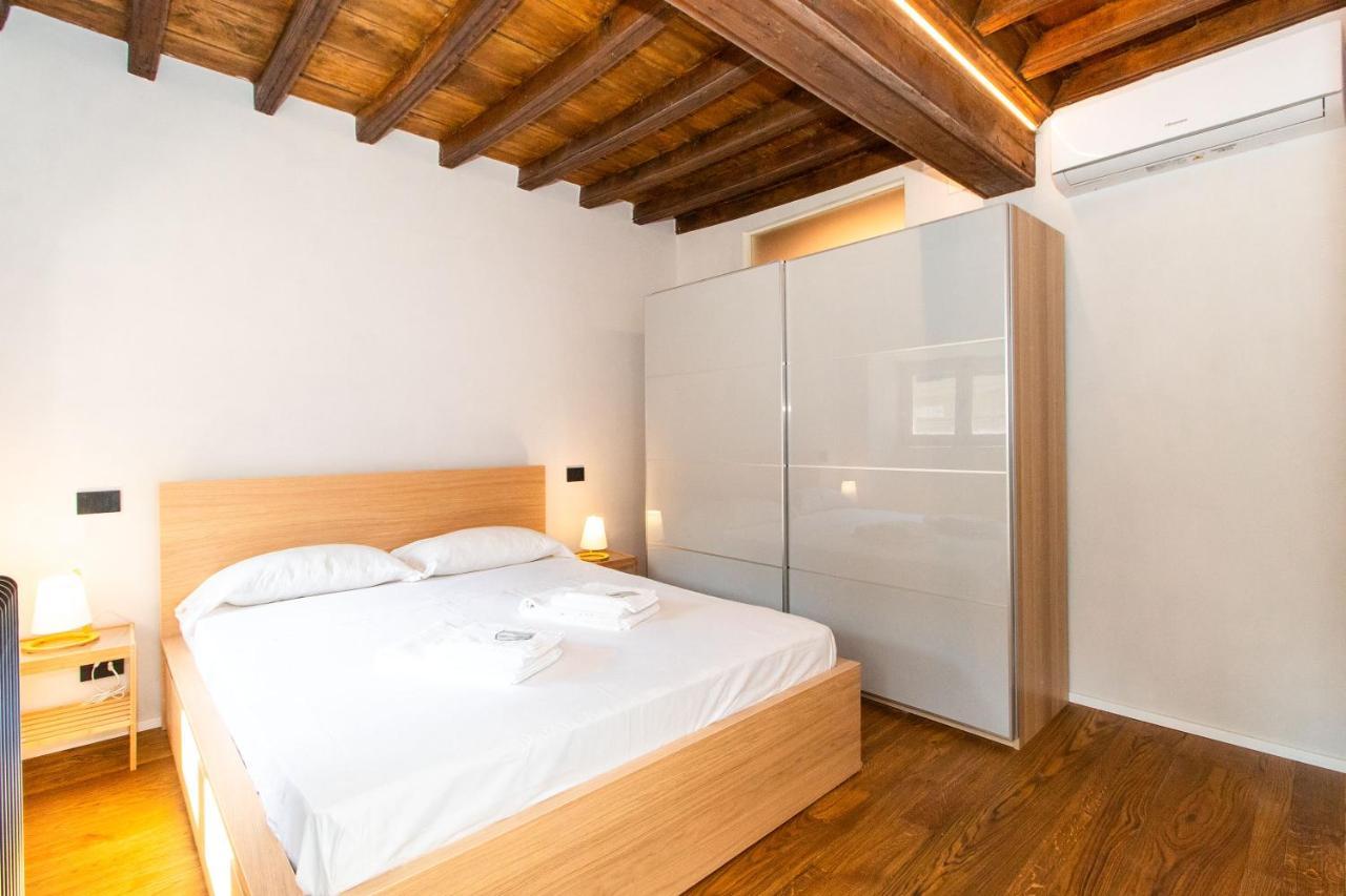 Stylish Quardilatero Romano Central Flat Turyn Zewnętrze zdjęcie