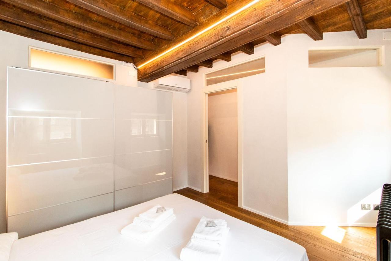 Stylish Quardilatero Romano Central Flat Turyn Zewnętrze zdjęcie