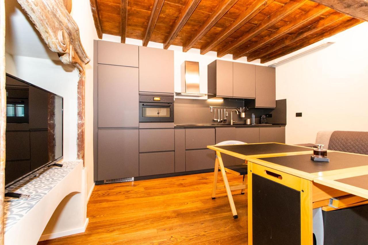 Stylish Quardilatero Romano Central Flat Turyn Zewnętrze zdjęcie